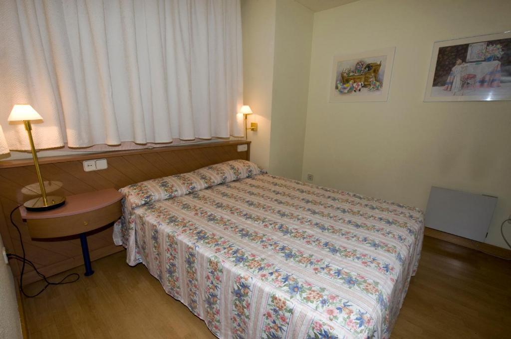 Apartamentos Pessets Adelaida Sort Camera foto